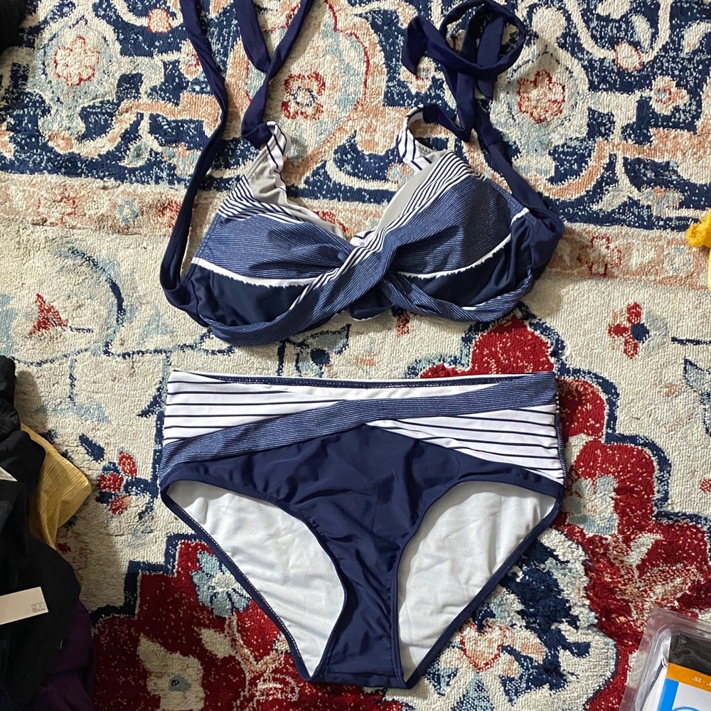 Navy Blue & White Striped Bikini Set – Women’s Size Large